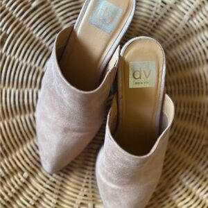 Dolce Vita Women's Suede Tan Mules
